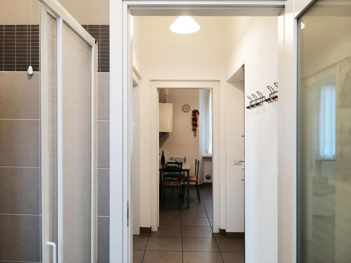 קומו Appartamento Aida - Near The Center With Private Parking E Ac מראה חיצוני תמונה
